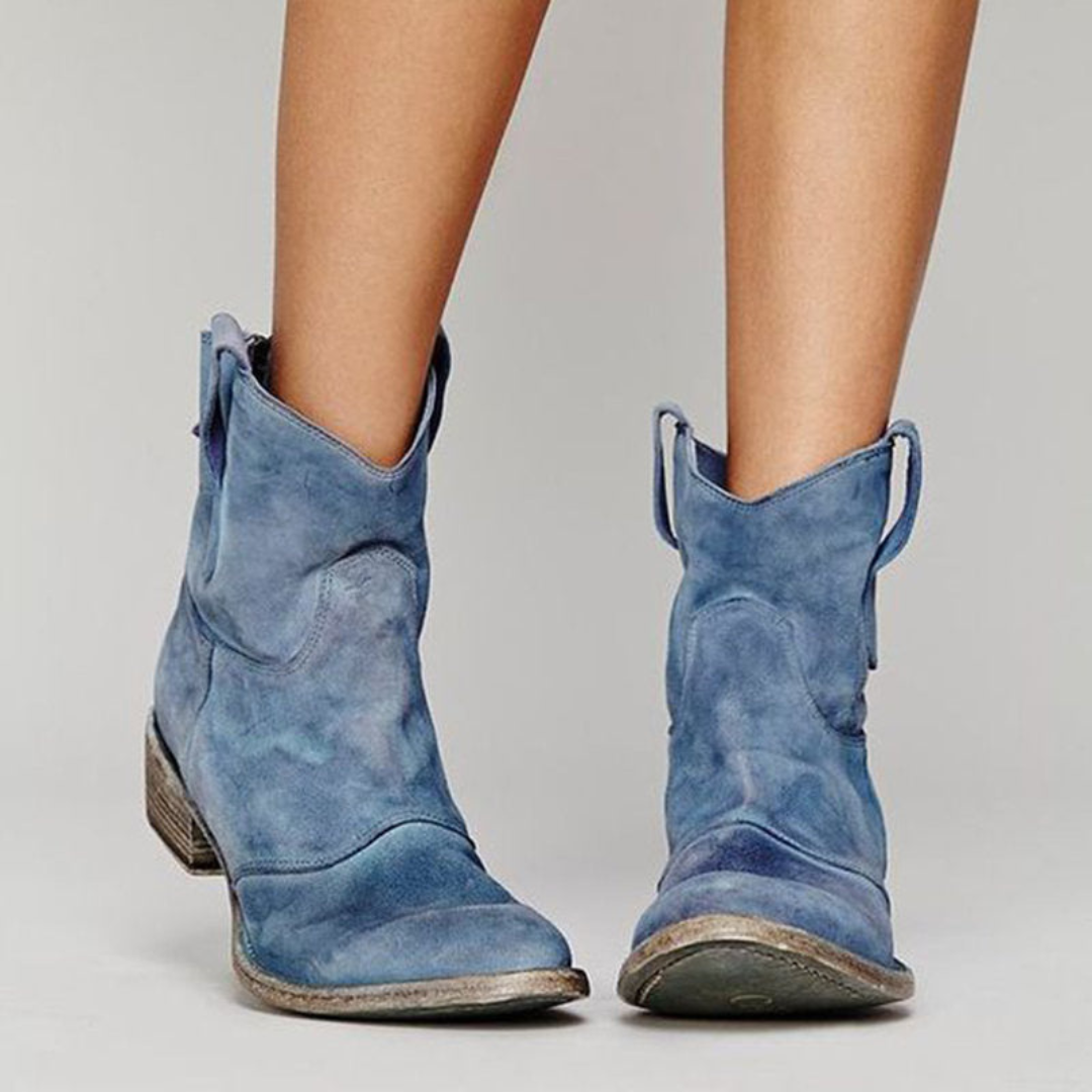 Esther | botines camperos con tacón ancho y tiradores