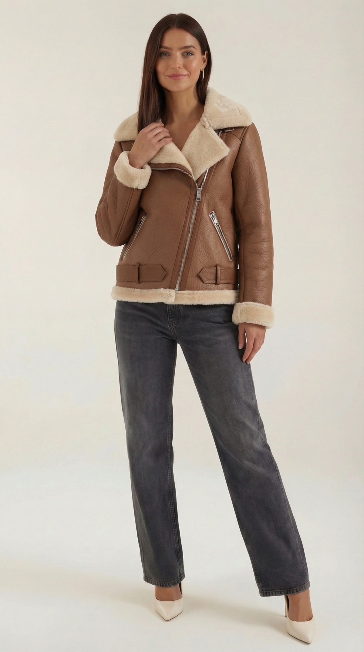 Ana | chaqueta con cinturón en el bajo y detalles de cremallera