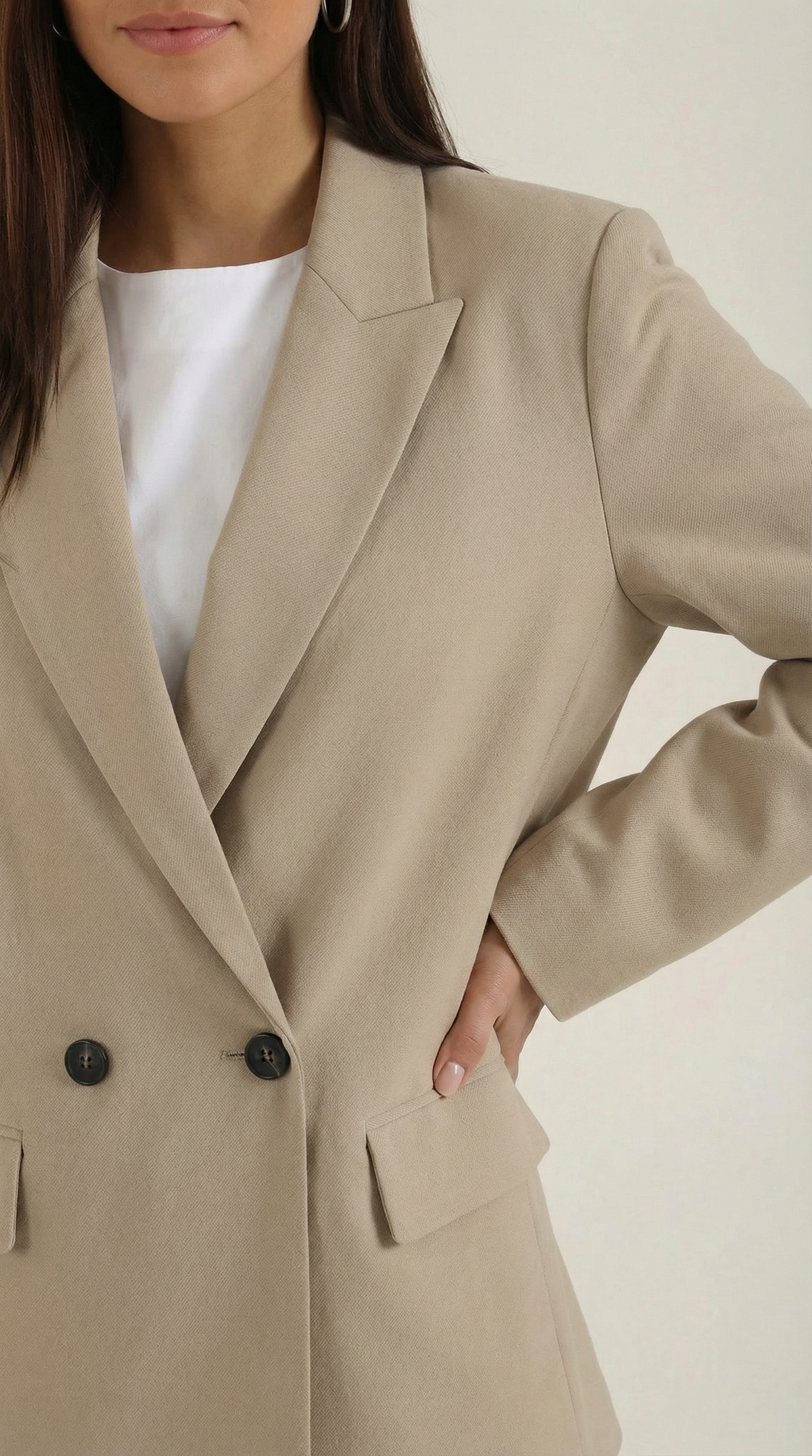 Susana | blazer largo con cintura marcada y hombreras discretas